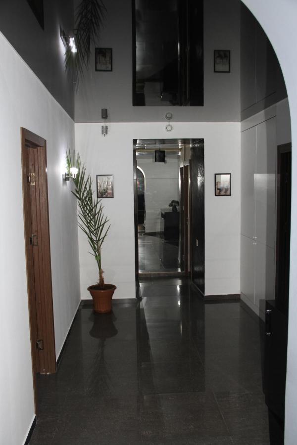 Enigma Hostel Єреван Екстер'єр фото
