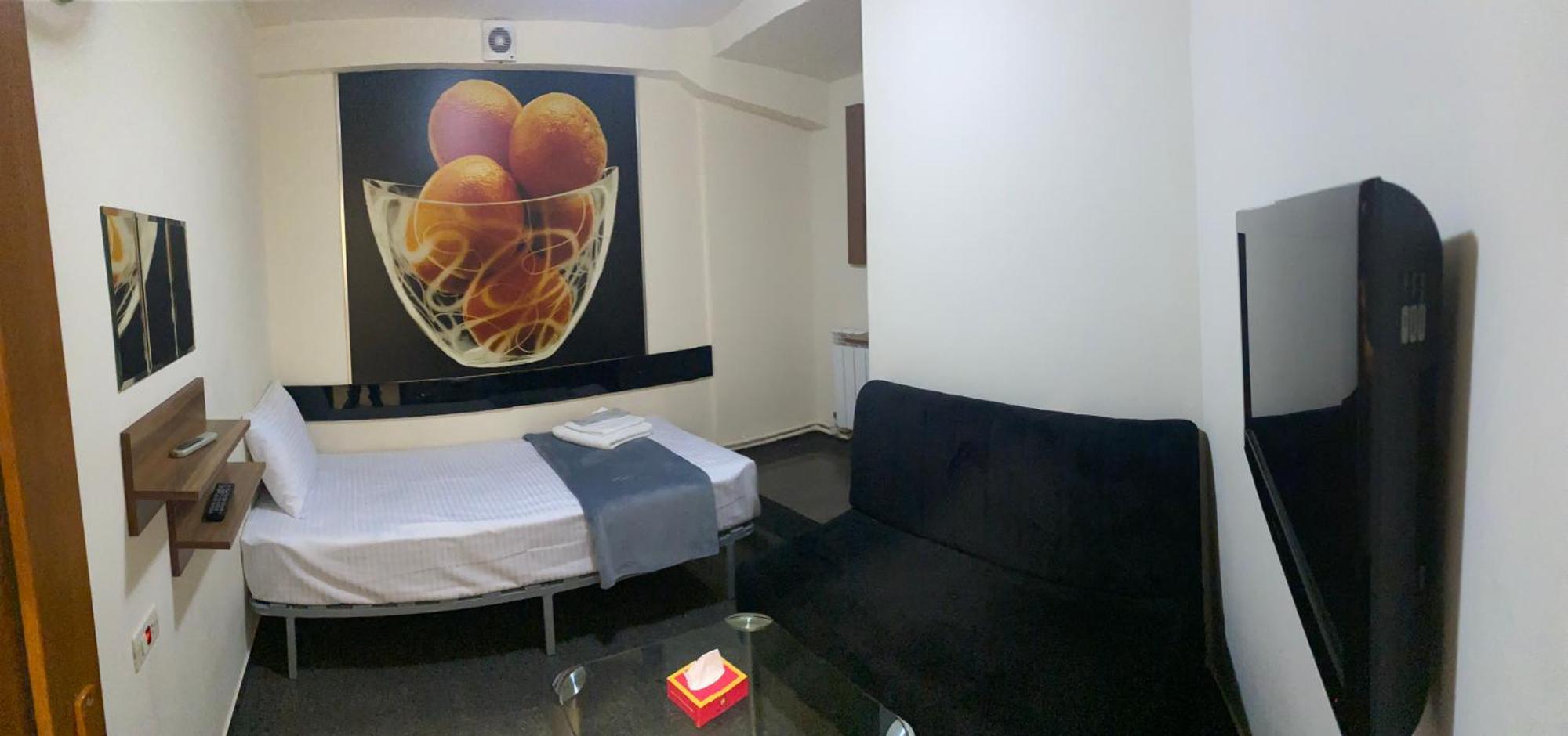 Enigma Hostel Єреван Екстер'єр фото